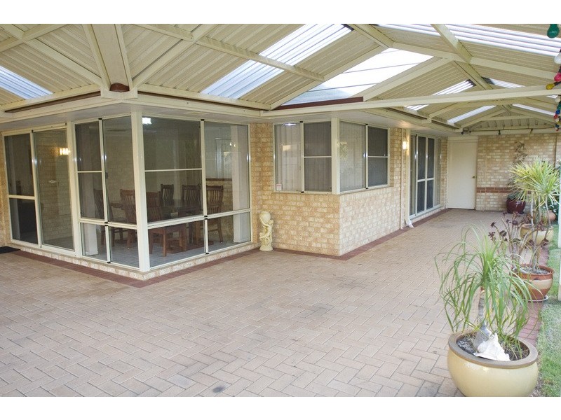 102 Southacre Drive, Canning Vale WA 6155