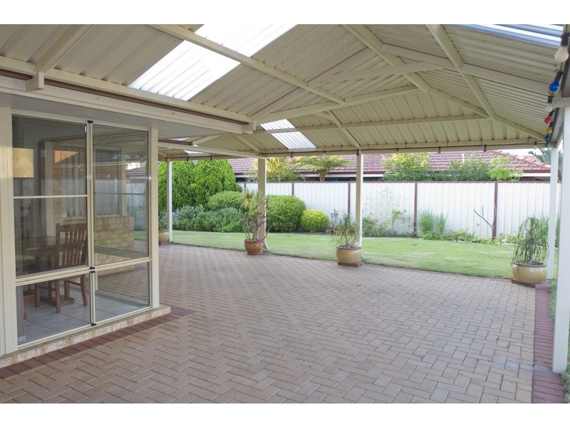 102 Southacre Drive, Canning Vale WA 6155