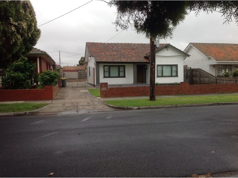 9  Whitelaw street, Reservoir VIC 3073