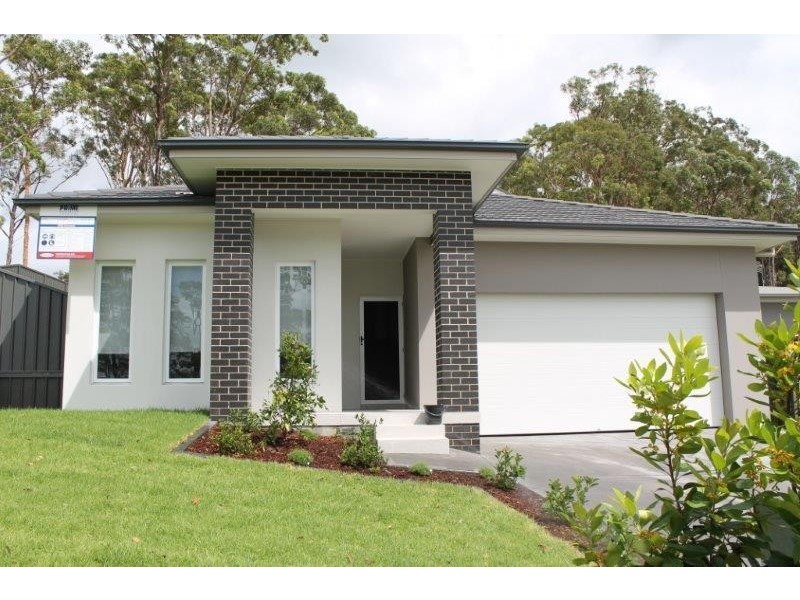 12 Boyne Crescent, Cameron Park NSW 2285