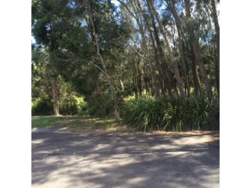 8 Carawa Close, Buff Point NSW 2262