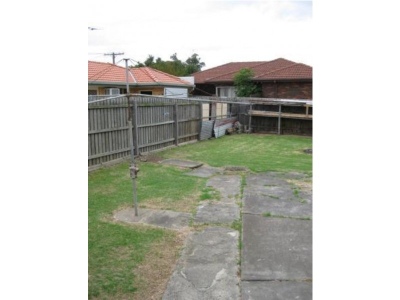 16 Little Street, Deer Park VIC 3023