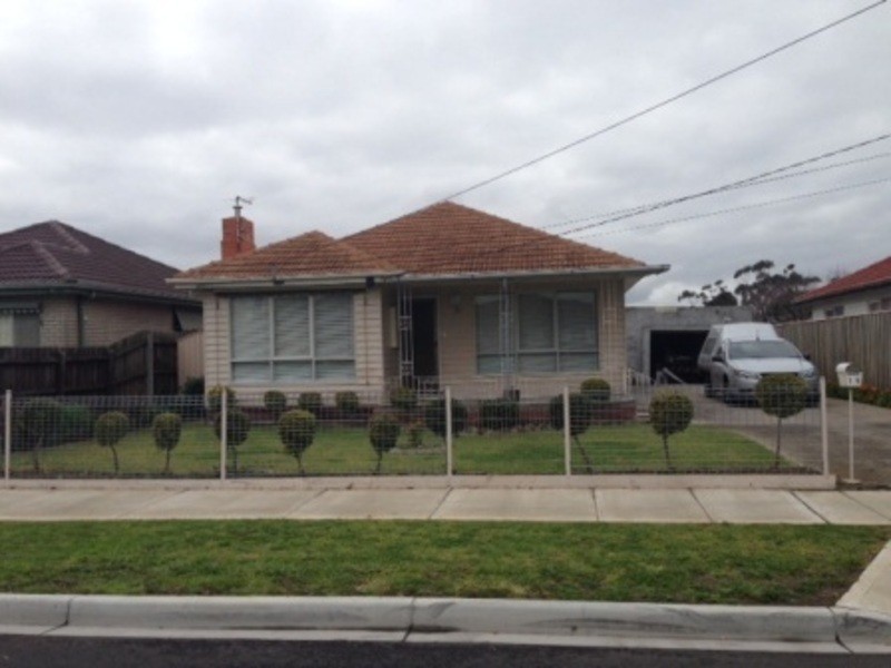 16 Little Street, Deer Park VIC 3023