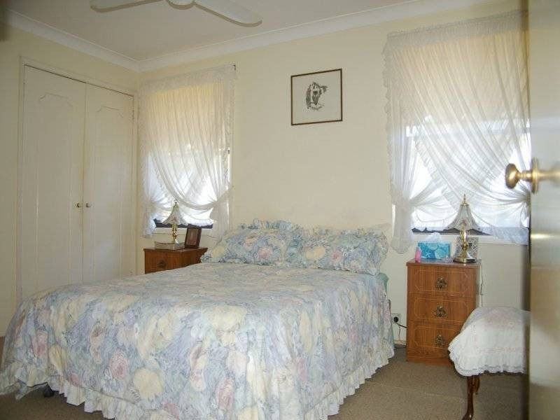 10 Gordon Ave, Castle Hill NSW 2154