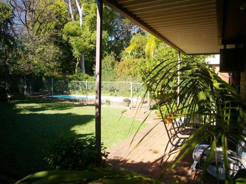 10 Gordon Ave, Castle Hill NSW 2154