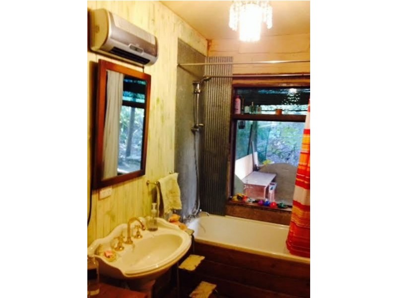 19  Reefton Drive, Mcmahons Creek VIC 3799