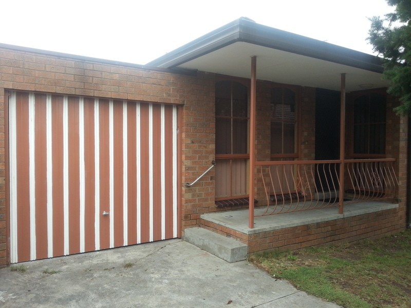 34 Madeleine Road, Clayton VIC 3168