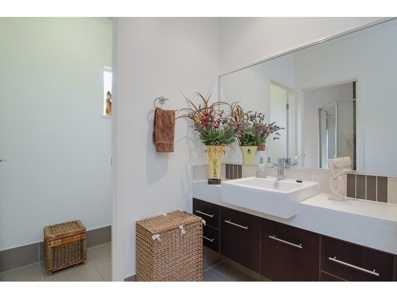 6 Pambula Close, Kewarra Beach QLD 4879