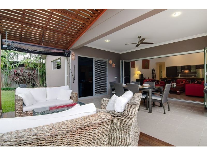 6 Pambula Close, Kewarra Beach QLD 4879