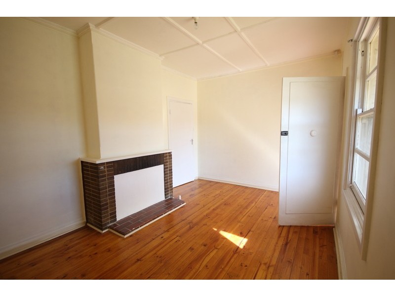 114 Hanson Rd, Woodville Gardens SA 5012