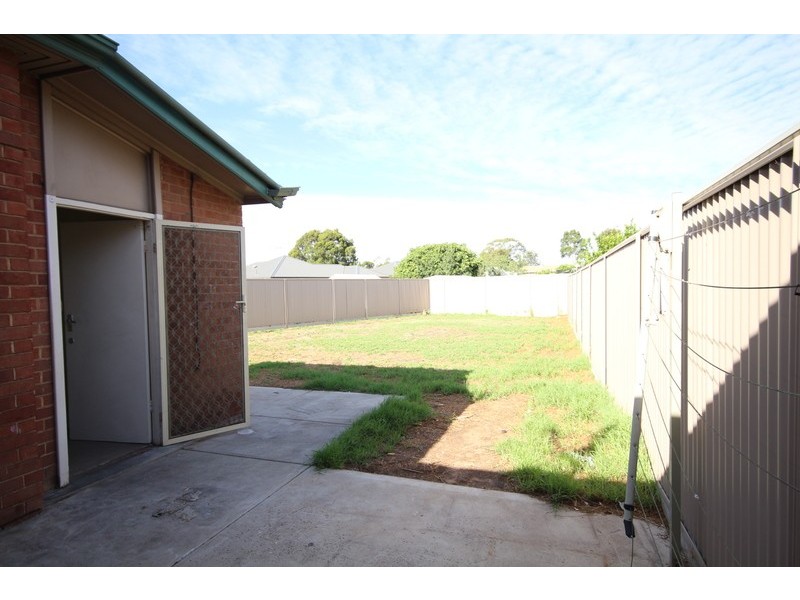 114 Hanson Rd, Woodville Gardens SA 5012