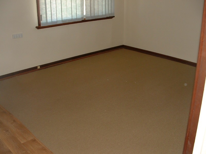 33 Crowther street, Beachlands WA 6530