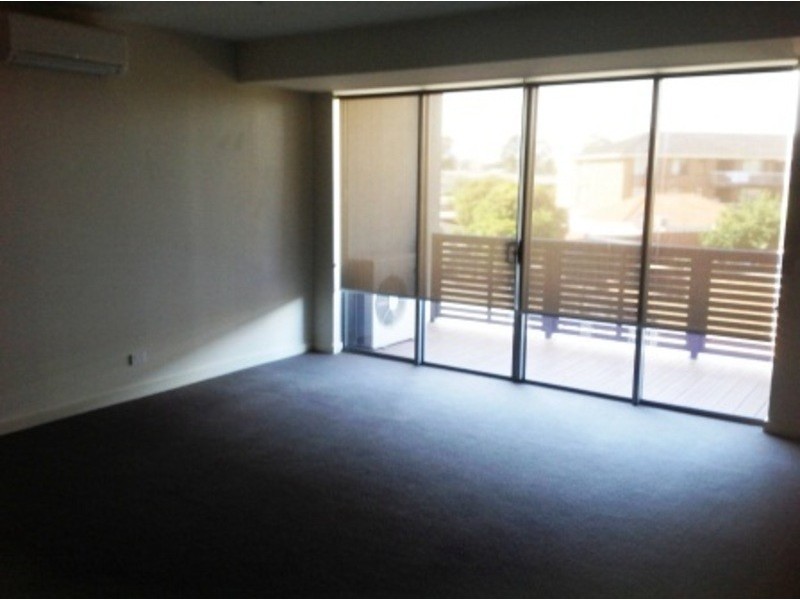 115/8  Burrowes Street, Ascot Vale VIC 3032