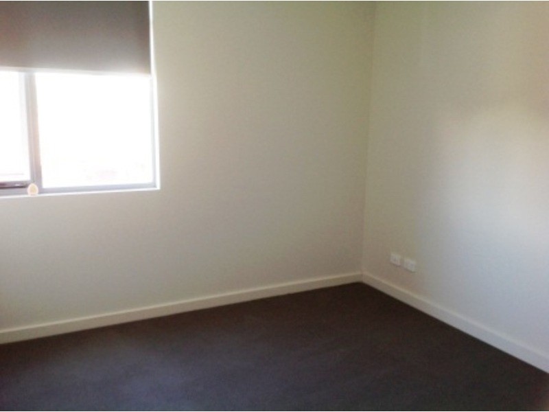 115/8  Burrowes Street, Ascot Vale VIC 3032