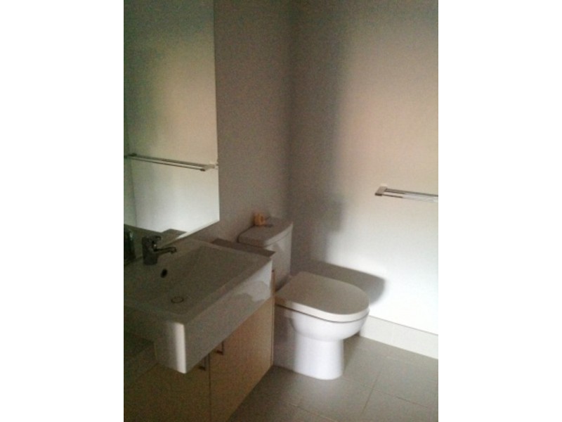 115/8  Burrowes Street, Ascot Vale VIC 3032