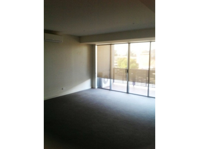 115/8  Burrowes Street, Ascot Vale VIC 3032