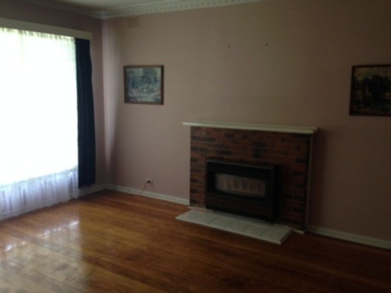 16 Little Street, Deer Park VIC 3023