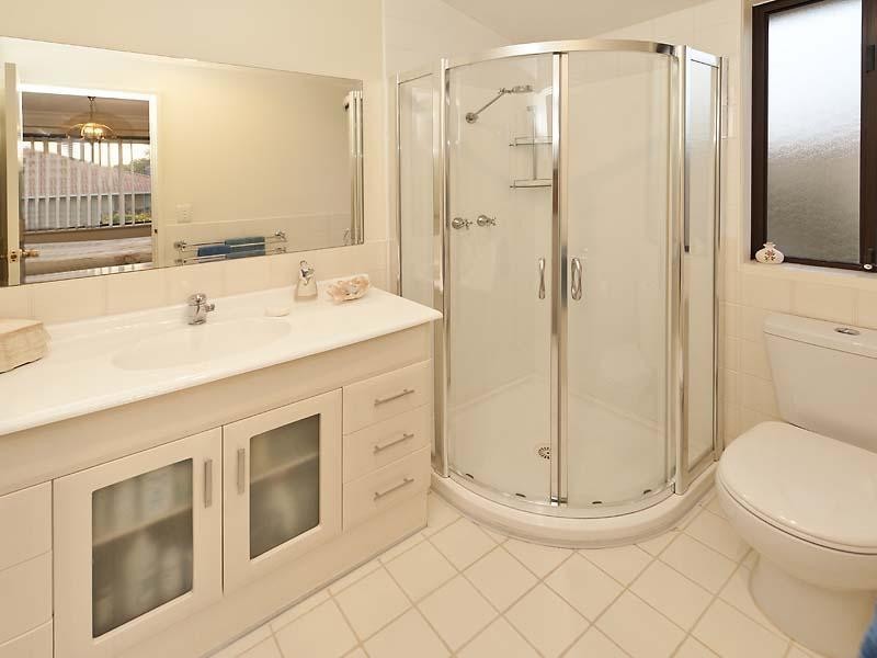 2 Atkins Road, Applecross WA 6153