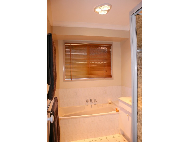 8 Lyndon Court, Boronia Heights QLD 4124