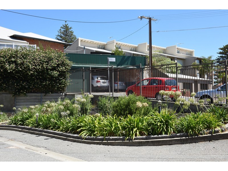 5/4 Bristol Place, Glenelg South SA 5045