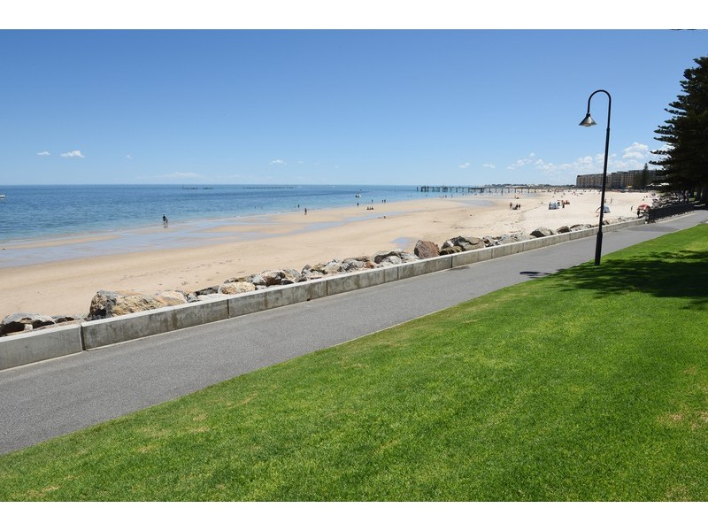 5/4 Bristol Place, Glenelg South SA 5045