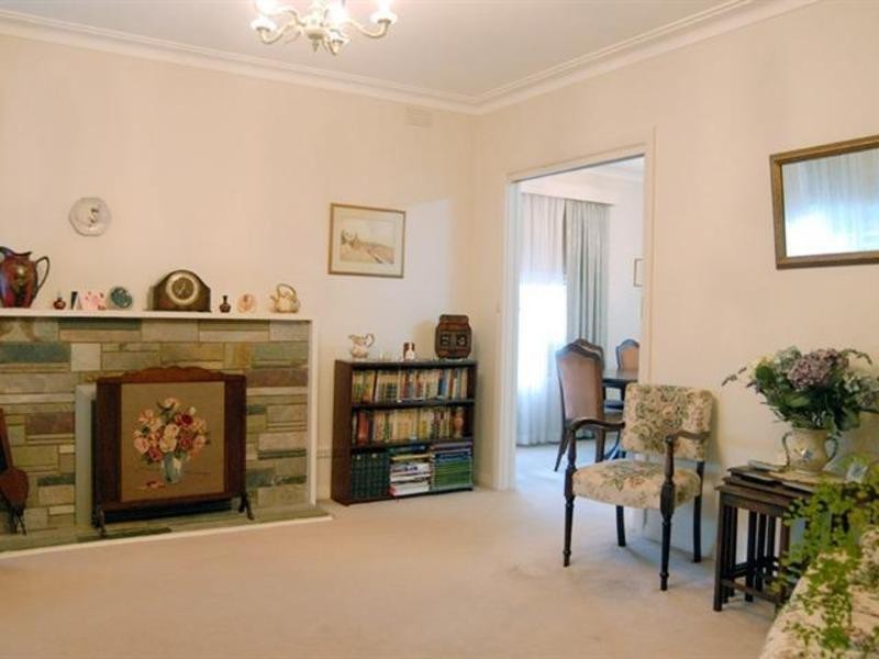 24 Asquith St, Box Hill South VIC 3128