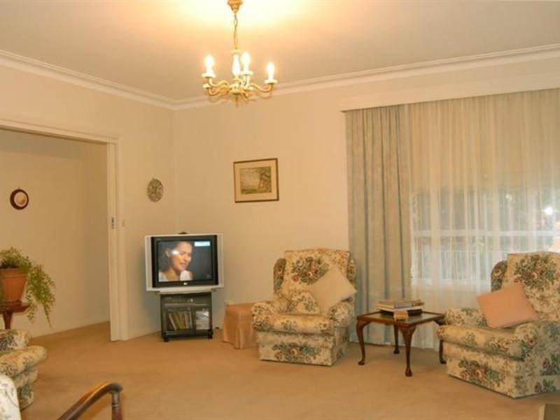 24 Asquith St, Box Hill South VIC 3128