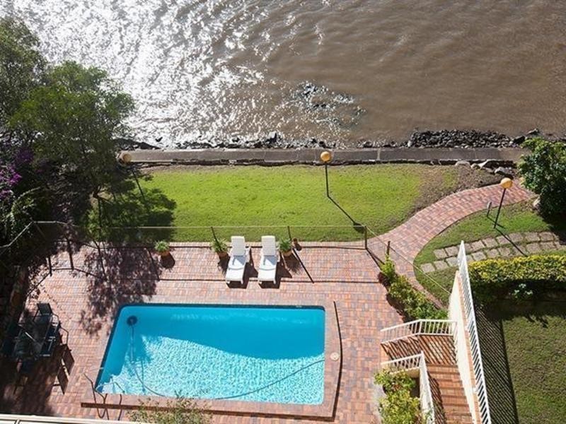 11/124 Macquarie St, St Lucia QLD 4067