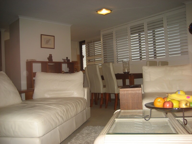 11/124 Macquarie St, St Lucia QLD 4067