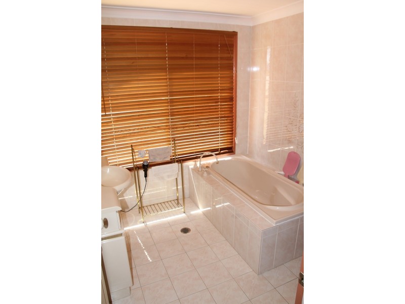 7 Kingfisher Drive, Wingham NSW 2429