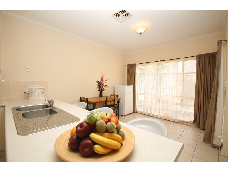 18 Edgewater Pl, Burton SA 5110