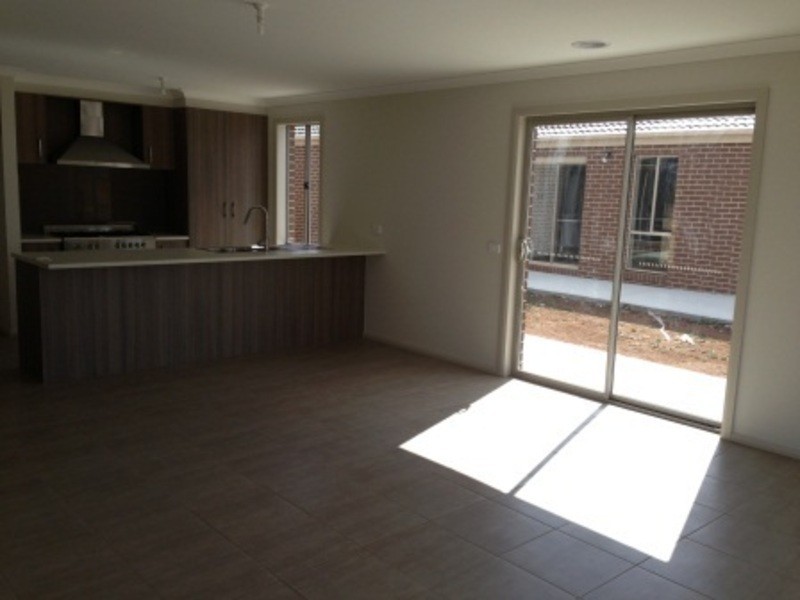 19 Carramar Drive, Melton West VIC 3337