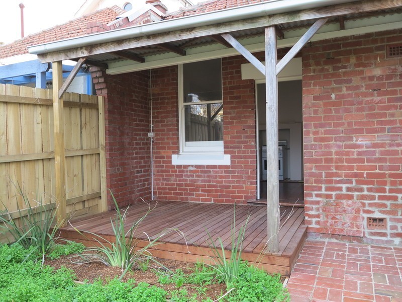 110 Clauscen St, Fitzroy North VIC 3068