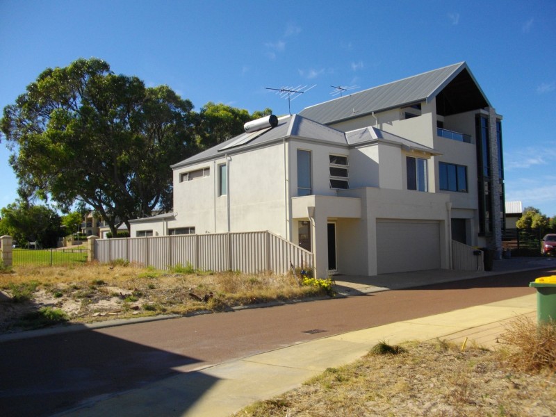 15/68 Hickman Road, Silver Sands WA 6210