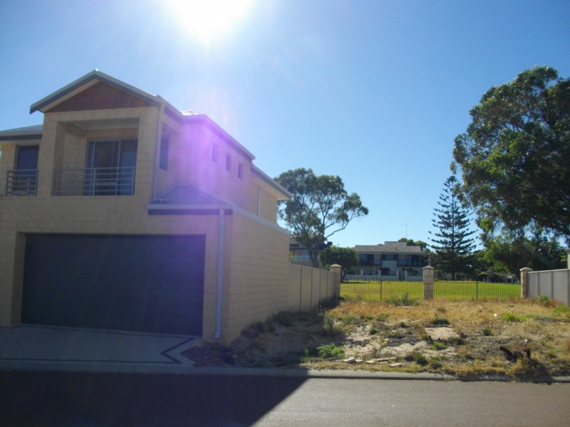 15/68 Hickman Road, Silver Sands WA 6210