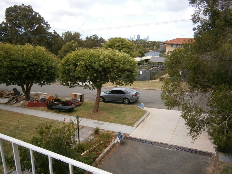 4/43 Kinsella Street, Joondanna WA 6060