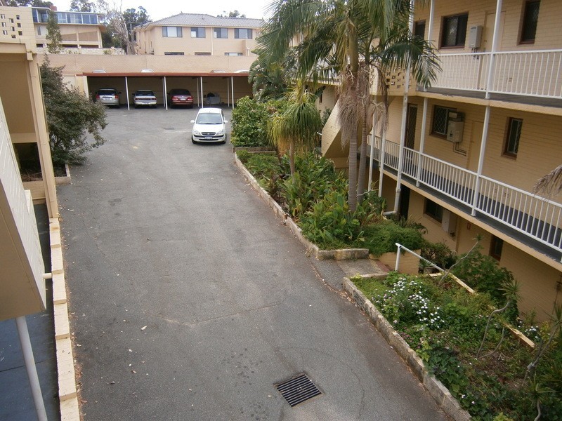 4/43 Kinsella Street, Joondanna WA 6060