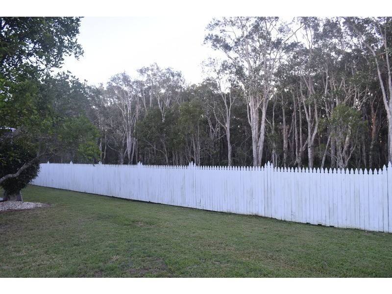 13 Bream Court, Sandstone Point QLD 4511