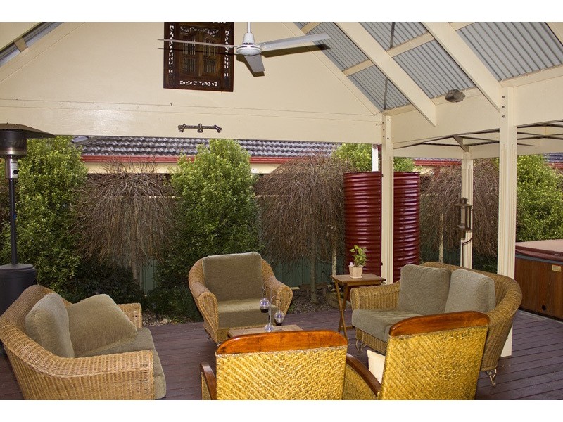 10 McPherson Place, Werribee VIC 3030