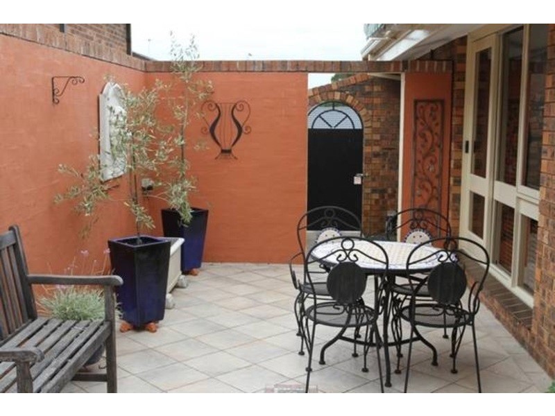 97 Tallowood Crescent, Bossley Park NSW 2176