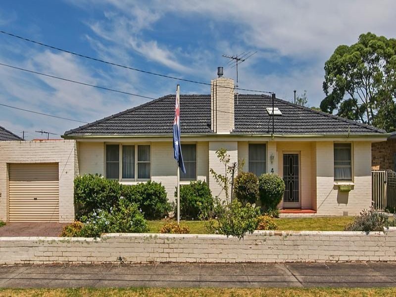 4 Bayliss Street, Cheltenham VIC 3192