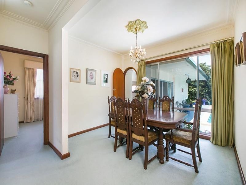 4 Bayliss Street, Cheltenham VIC 3192