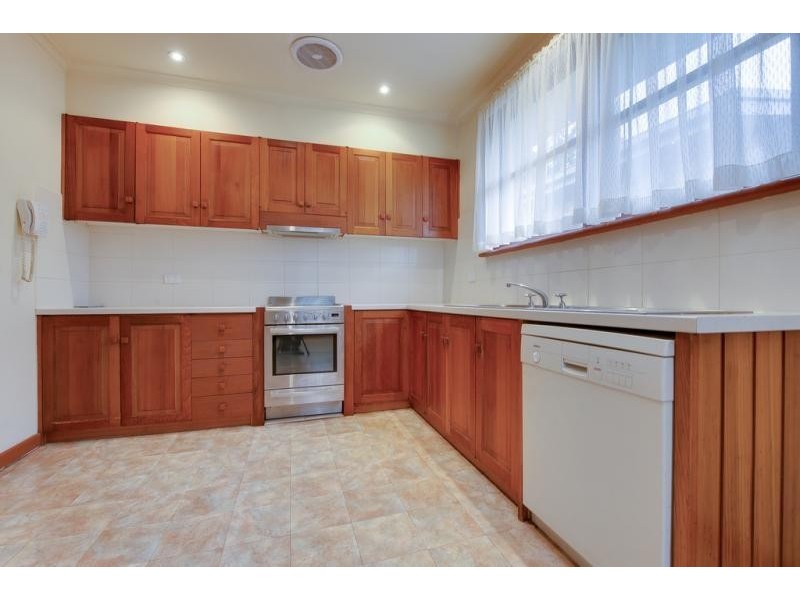 4 Bayliss Street, Cheltenham VIC 3192