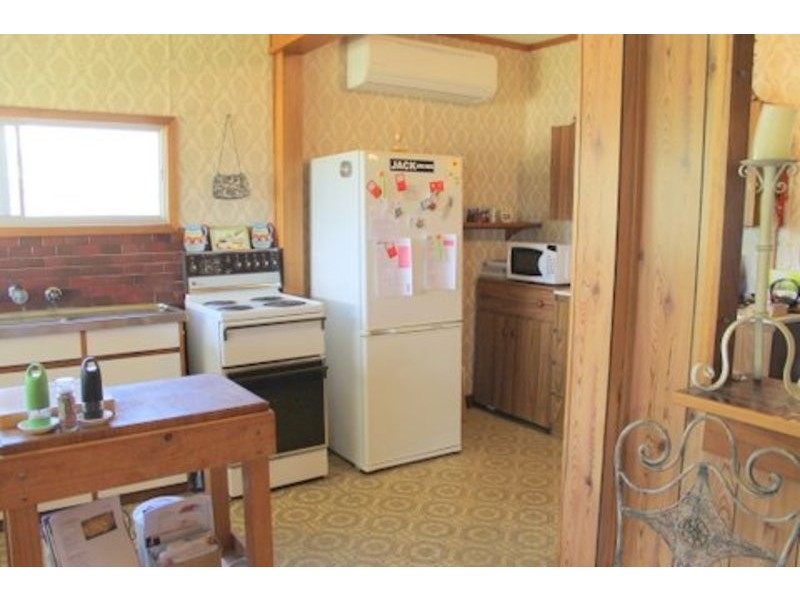 58 Bootoo Street, Lancelin WA 6044