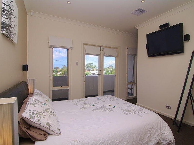 11A Leslie Ave, Campbelltown SA 5074