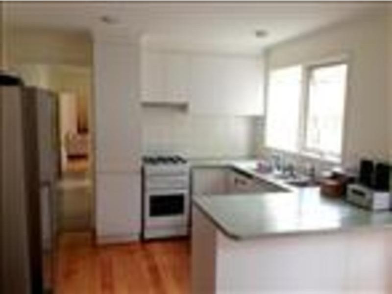 32 Hodgkinson St, Clifton Hill VIC 3068