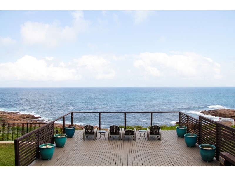 12 Ocean St, Fishermans Bay NSW 2316