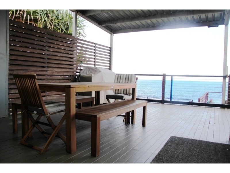 12 Ocean St, Fishermans Bay NSW 2316