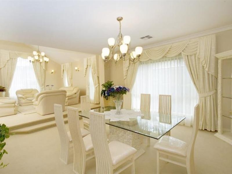 26 Gillian Pde, West Pymble NSW 2073