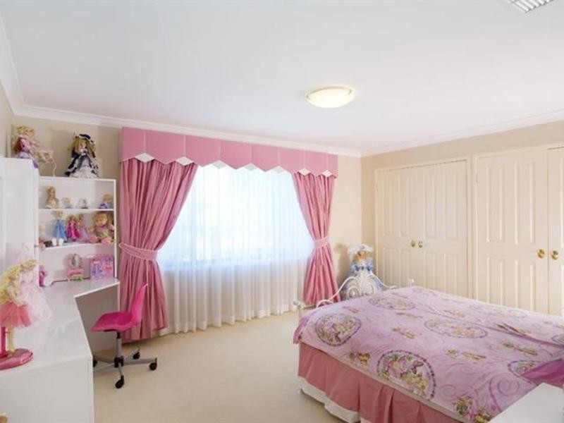 26 Gillian Pde, West Pymble NSW 2073